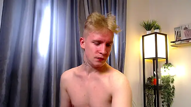 AlexxSweet online show from May 15, 5:03 am
