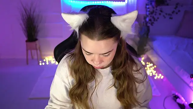 Snapshot of VixenMia chatting on January 19, 3:18 am VixenMia online show from January 19, 3:18 am