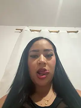 Luisa Fernandaa online show from February 4, 11:31 pm