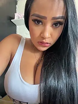 Luisa Fernandaa online show from April 29, 6:58 pm