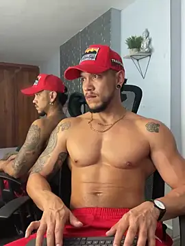 ARON TAYLER01 online show from January 22, 4:12 pm