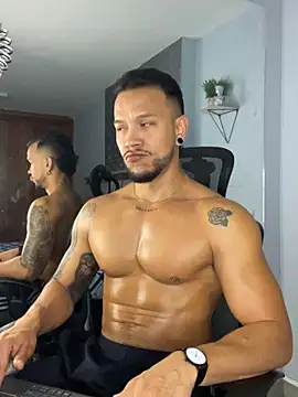 ARON TAYLER01 online show from March 21, 12:39 pm