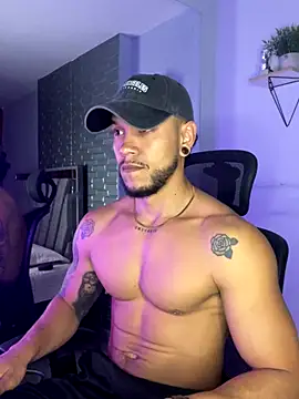 ARON TAYLER01 online show from September 9, 10:26 am