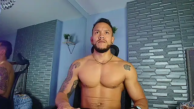 Snapshot of ARON_TAYLER01 chatting on February 25, 10:25 am ARON TAYLER01 online show from February 25, 10:25 am