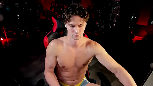 dirty-boss online show from December 1, 4:28 am