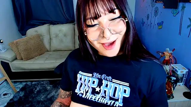 SweetIsabella x online show from May 13, 5:05 am
