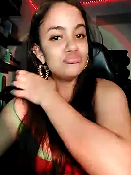 Snapshot of demonaughtyyy chatting on January 5, 5:09 am demonaughtyyy online show from January 5, 5:09 am