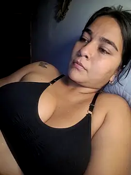 Snapshot of alison_villalobo chatting on February 12, 2:17 am alison villalobo online show from February 12, 2:17 am