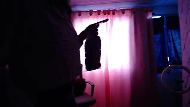 Snapshot of Samara_Beltran chatting on January 27, 9:55 pm Samara Beltran online show from January 27, 9:55 pm
