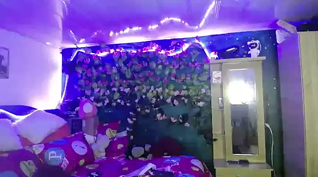 Snapshot of Samara_Beltran chatting on February 26, 2:48 am Samara Beltran online show from February 26, 2:48 am