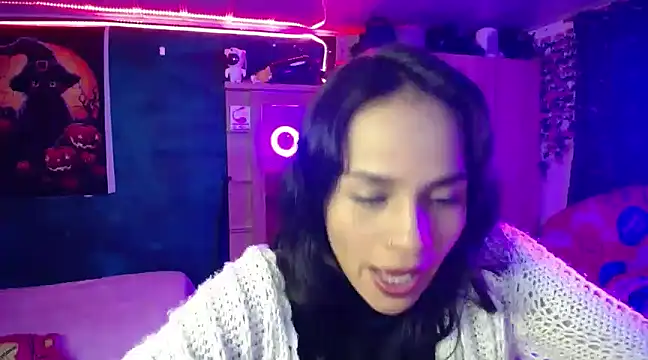 Snapshot of Samara_Beltran chatting on February 27, 8:50 am Samara Beltran online show from February 27, 8:50 am
