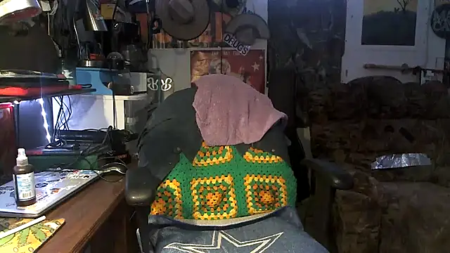 CloudDadddyyy420 online show from September 23, 2:42 pm