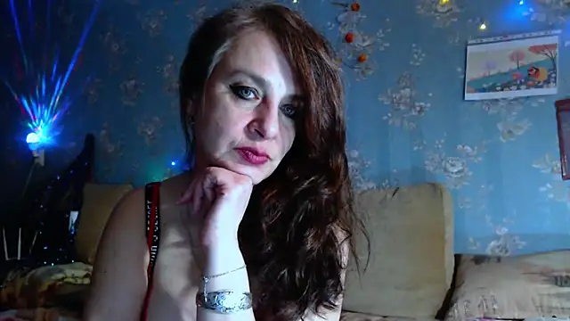 VanezaSmith online show from May 5, 5:48 am