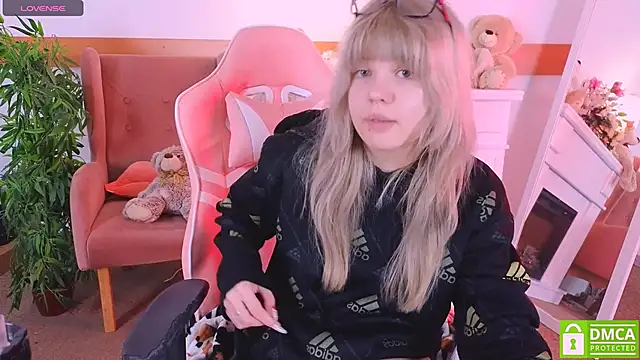 Grace and  Jacob online show from December 1, 11:59 am