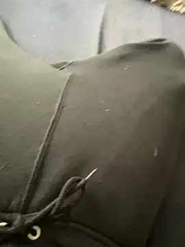 SweetBoy32 online show from April 13, 11:16 am