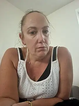 Wisie Cutie online show from September 29, 2:33 pm