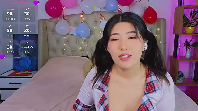 Wendy  Hills online show from February 5, 7:42 pm