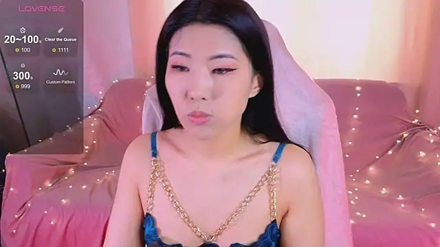 Wendy  Hills online show from January 19, 5:33 am