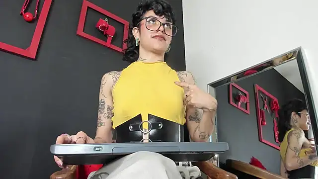 trinitty online show from December 23, 4:28 pm