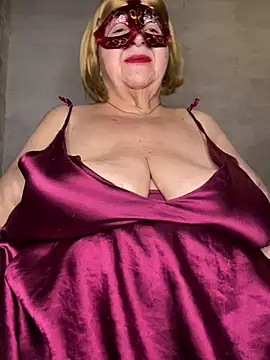 Snapshot of mariannecox chatting on January 8, 12:38 am mariannecox online show from January 8, 12:38 am