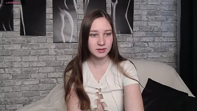 MollyBrams online show from December 14, 5:18 am