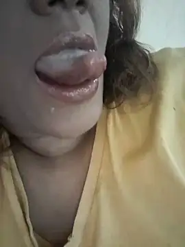 Snapshot of Indianpleasure300 chatting on October 1, 3:51 pm Indianpleasure300 online show from October 1, 3:51 pm