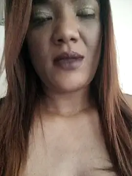 Snapshot of Indianpleasure300 chatting on November 1, 1:57 pm Indianpleasure300 online show from November 1, 1:57 pm