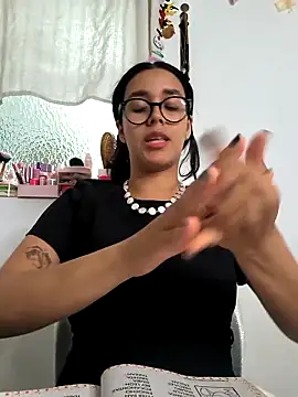 Annya-sweet online show from May 14, 2:35 pm