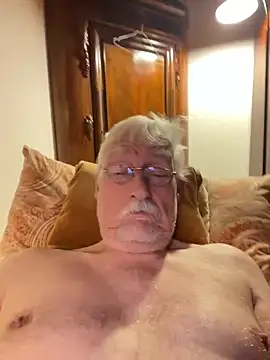 Snapshot of Steffibi1954 chatting on November 11, 1:16 am Steffibi1954 online show from November 11, 1:16 am