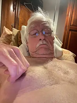 Snapshot of Steffibi1954 chatting on November 19, 11:16 pm Steffibi1954 online show from November 19, 11:16 pm