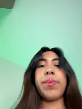 Snapshot of laylasaenz chatting on February 4, 8:25 pm laylasaenz online show from February 4, 8:25 pm
