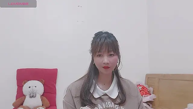 Holygirlsweet777 online show from January 13, 10:25 am