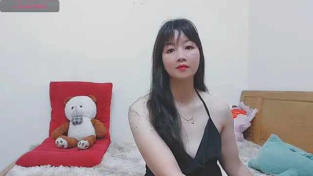 Holygirlsweet777 online show from March 20, 1:13 am
