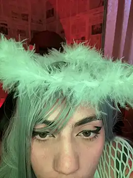 i am nina  online show from January 9, 10:55 pm