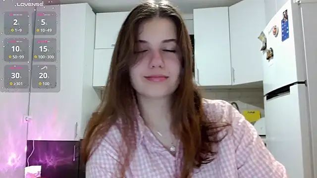 Snapshot of SayMeow_ chatting on November 12, 6:25 am SayMeow online show from November 12, 6:25 am