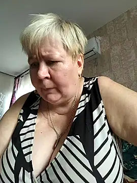 EffectFiona online show from September 30, 4:50 am