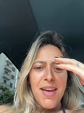 Snapshot of Gipoltergeist chatting on December 19, 6:34 pm Gipoltergeist online show from December 19, 6:34 pm