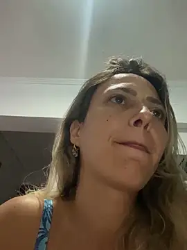 Snapshot of Gipoltergeist chatting on February 3, 11:47 pm Gipoltergeist online show from February 3, 11:47 pm