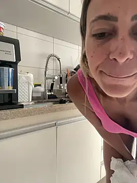 Snapshot of Gipoltergeist chatting on February 14, 1:08 pm Gipoltergeist online show from February 14, 1:08 pm