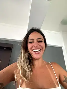 Snapshot of Gipoltergeist chatting on September 23, 3:37 pm Gipoltergeist online show from September 23, 3:37 pm