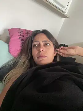 Snapshot of Gipoltergeist chatting on September 25, 3:27 pm Gipoltergeist online show from September 25, 3:27 pm