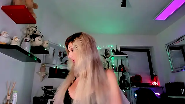 2bigass4 u online show from October 28, 4:27 am