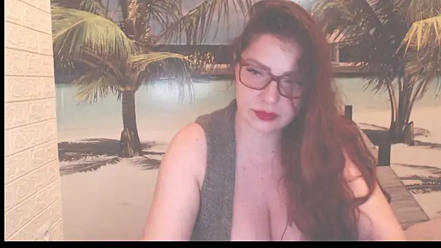 Queen  Natasha online show from December 14, 9:41 pm