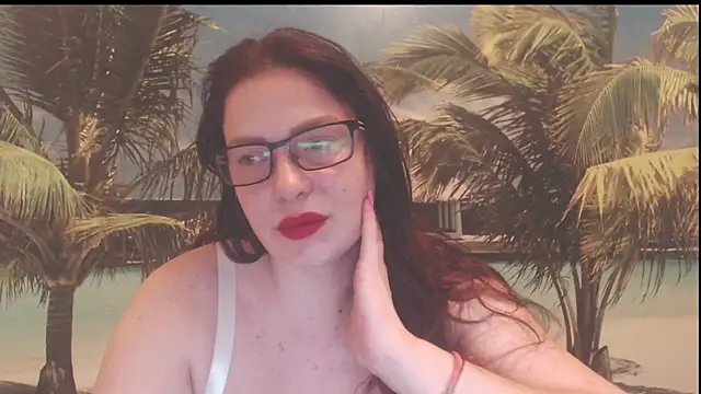 Queen  Natasha online show from February 15, 9:55 pm