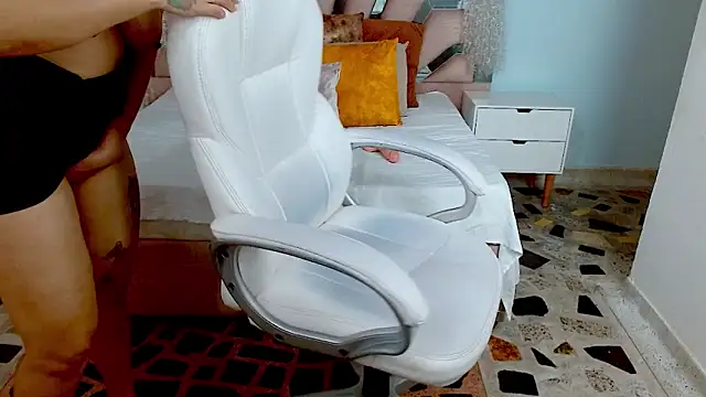 Snapshot of sophia_hadid chatting on December 26, 9:58 pm sophia hadid online show from December 26, 9:58 pm