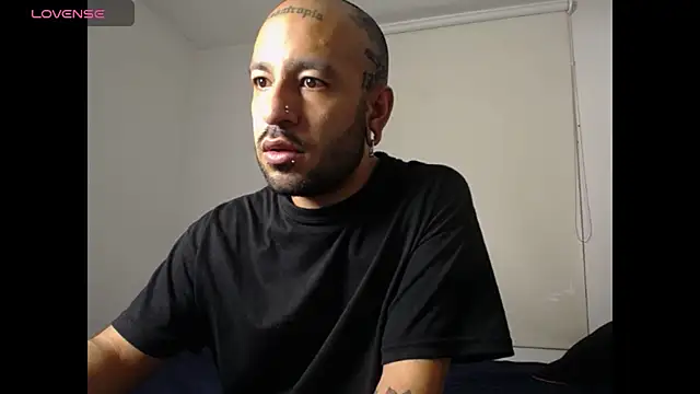 Snapshot of nika_1312 chatting on March 25, 3:12 am nika 1312 online show from March 25, 3:12 am