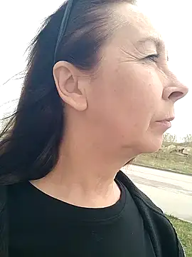 Celine Faer1 online show from May 5, 9:39 am