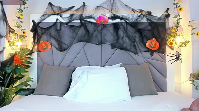 Snapshot of KiarhaTrixie chatting on November 5, 3:06 am KiarhaTrixie online show from November 5, 3:06 am