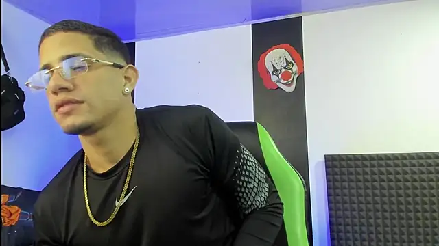 jhonnysnow17 online show from January 8, 2:56 pm