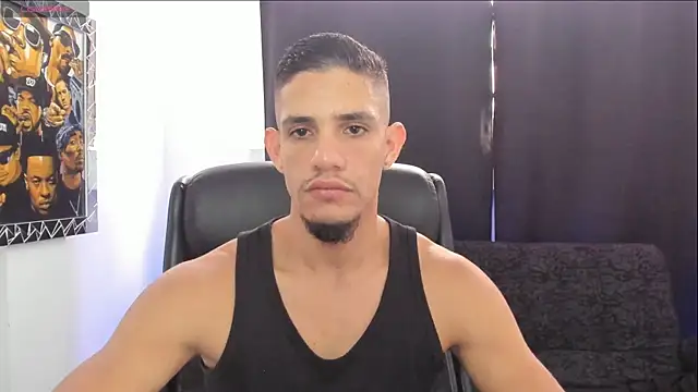 jhonnysnow17 online show from May 18, 4:13 pm
